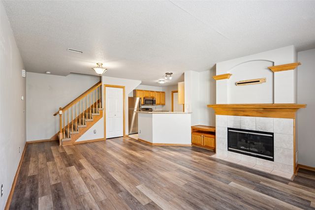 811 Burr Oaks Drive 603, West Des Moines, IA 50266