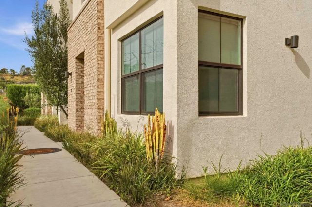 13068 Olympus 1, Poway, CA 92064