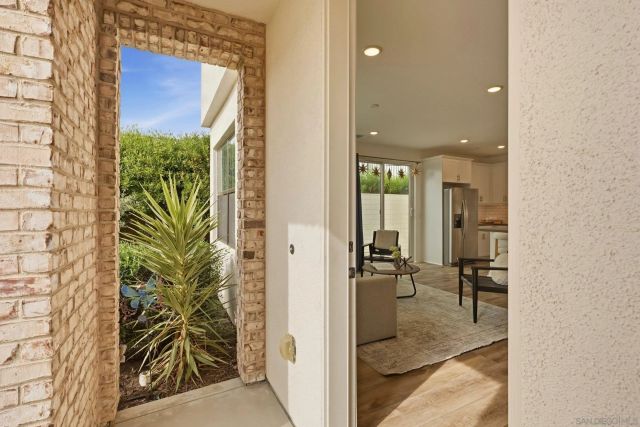 13068 Olympus 1, Poway, CA 92064