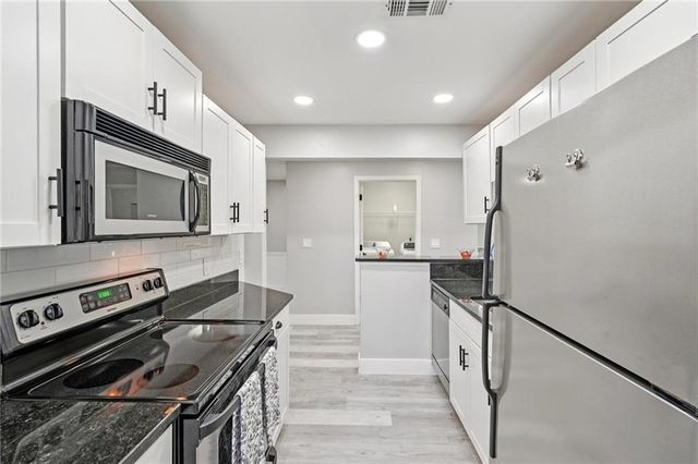 601 Peachtree Forest Ave, Peachtree Corners, GA 30265