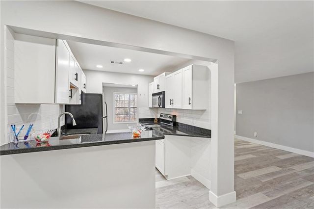 601 Peachtree Forest Ave, Peachtree Corners, GA 30265