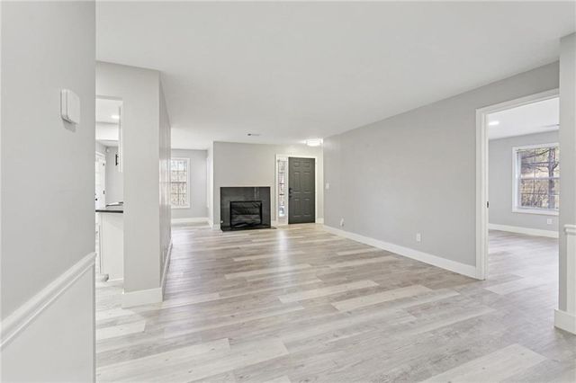 601 Peachtree Forest Ave, Peachtree Corners, GA 30265