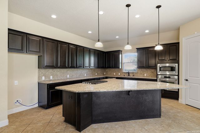 19414 Arrowood Place, Garden Ridge, TX 78266