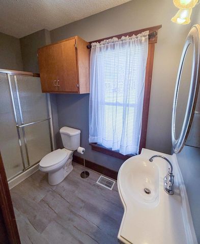 606 Douglas Avenue, Danville, IL 61832