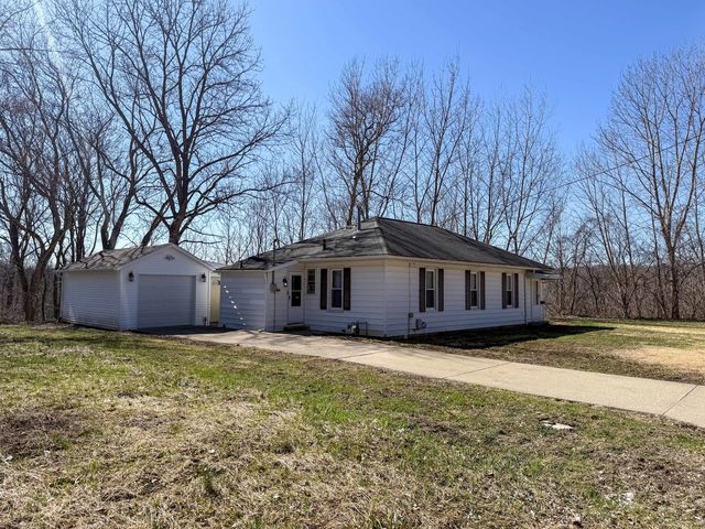 606 Douglas Avenue, Danville, IL 61832