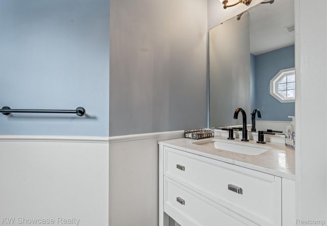 3446 Benstein Road, Commerce Charter Township, MI 48382