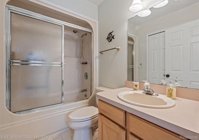 3446 Benstein Road, Commerce Charter Township, MI 48382