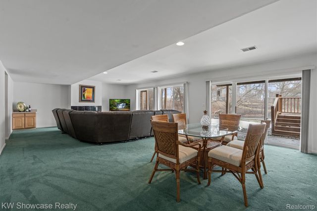 3446 Benstein Road, Commerce Charter Township, MI 48382