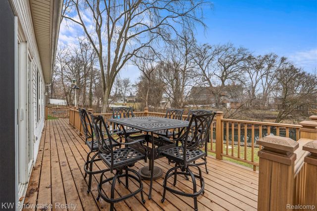 3446 Benstein Road, Commerce Charter Township, MI 48382