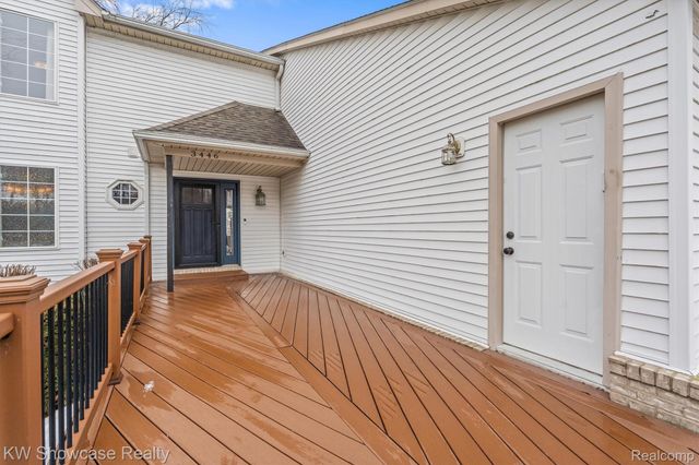 3446 Benstein Road, Commerce Charter Township, MI 48382