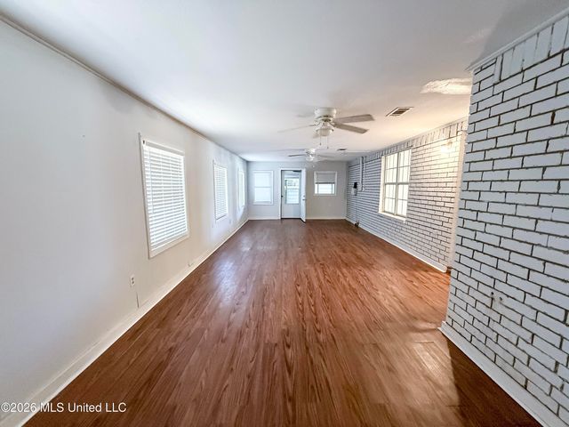 19 Heather Lane, Gulfport, MS 39503