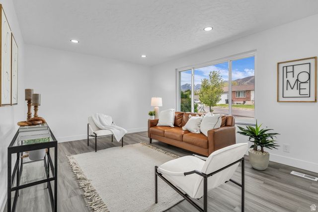 3633 S TOOLSON DR, Magna, UT 84044