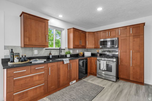 3633 S TOOLSON DR, Magna, UT 84044