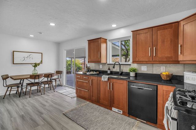 3633 S TOOLSON DR, Magna, UT 84044