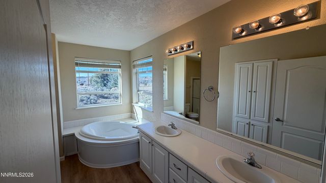 2335 Jacobsen Lane, Gardnerville, NV 89410