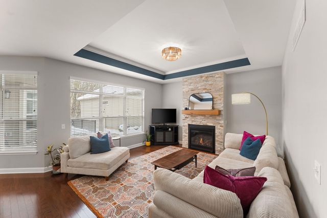 2714 Rustic Crooked Circle, Valparaiso, IN 46385