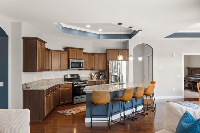 2714 Rustic Crooked Circle, Valparaiso, IN 46385