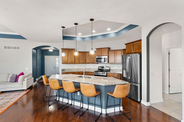 2714 Rustic Crooked Circle, Valparaiso, IN 46385