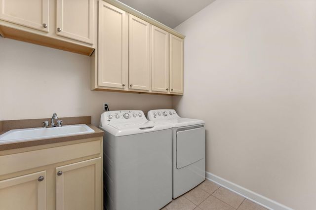 2714 Rustic Crooked Circle, Valparaiso, IN 46385