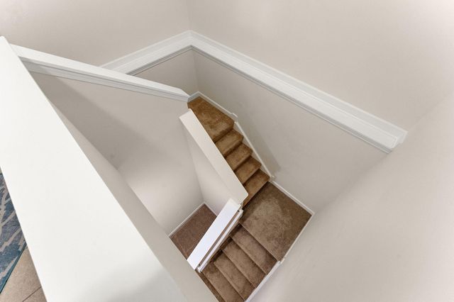 2714 Rustic Crooked Circle, Valparaiso, IN 46385