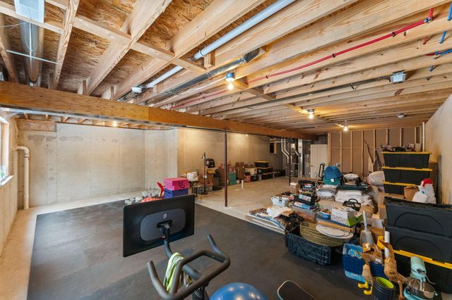 2714 Rustic Crooked Circle, Valparaiso, IN 46385