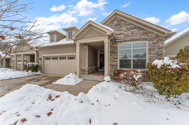 2714 Rustic Crooked Circle, Valparaiso, IN 46385