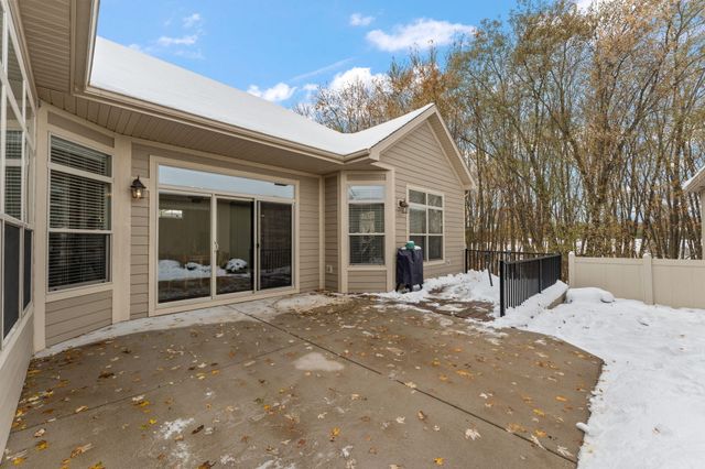 2714 Rustic Crooked Circle, Valparaiso, IN 46385