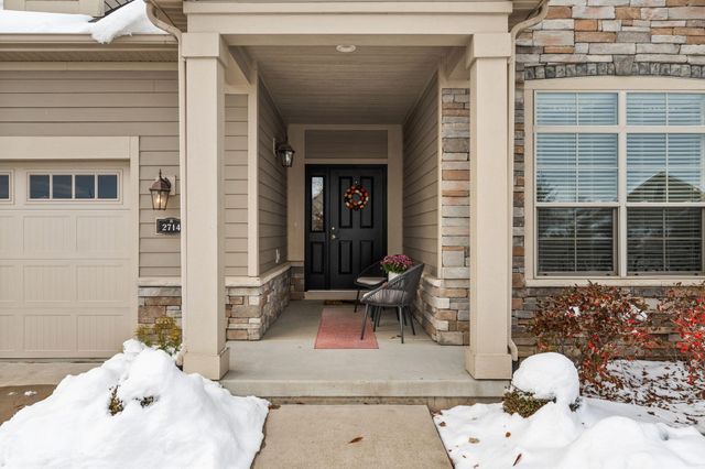 2714 Rustic Crooked Circle, Valparaiso, IN 46385