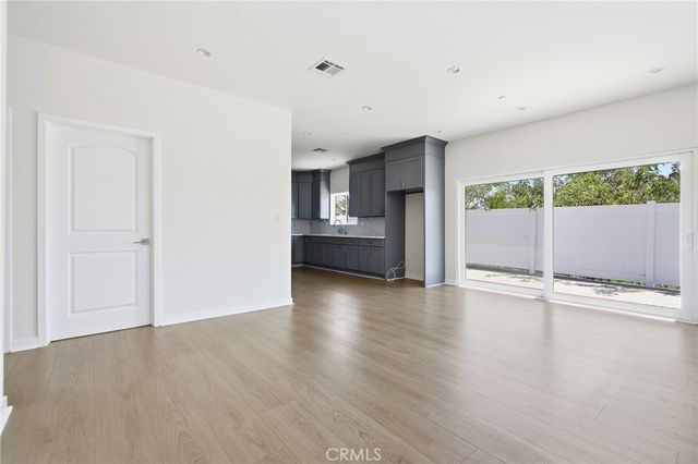 6944 Valmont, Tujunga, CA 91042