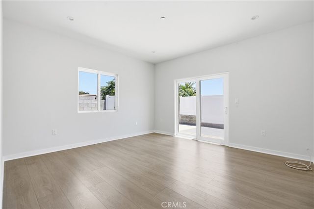 6944 Valmont, Tujunga, CA 91042