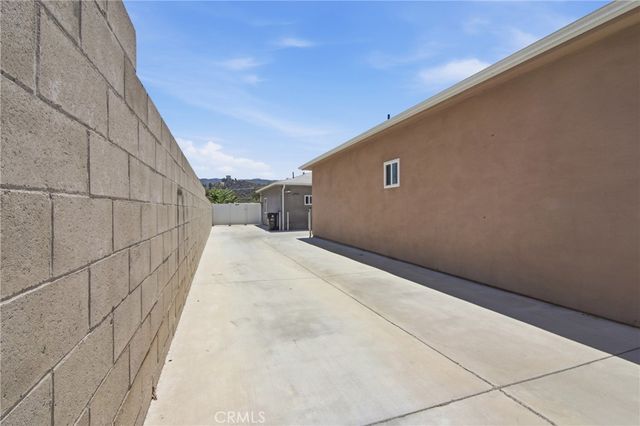 6944 Valmont, Tujunga, CA 91042