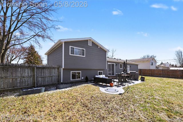 690 Montana Street, Marysville, MI 48040