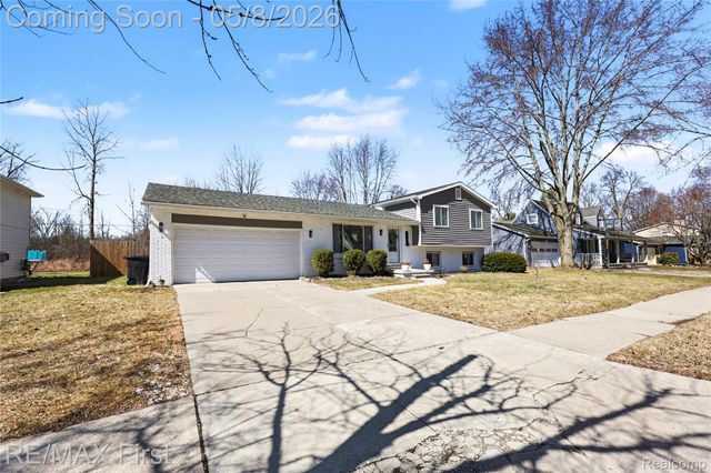 690 Montana Street, Marysville, MI 48040