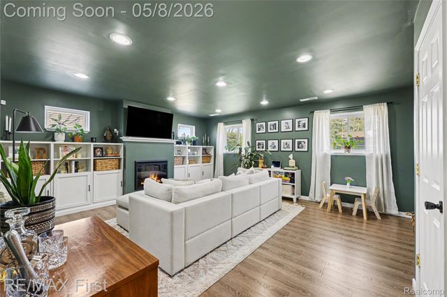 690 Montana Street, Marysville, MI 48040