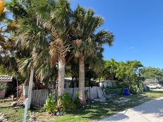 2433 Linda Avenue, Key West, FL 33040