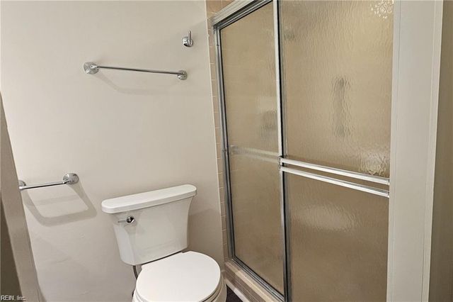 7320 Glenroie Ave Apt 5G, Norfolk, VA 23505