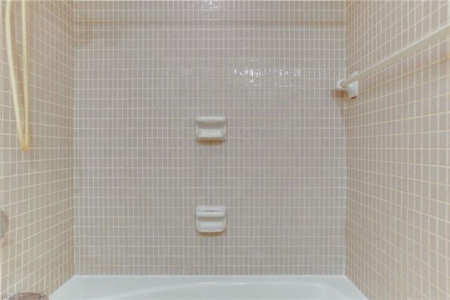 7320 Glenroie Ave Apt 5G, Norfolk, VA 23505