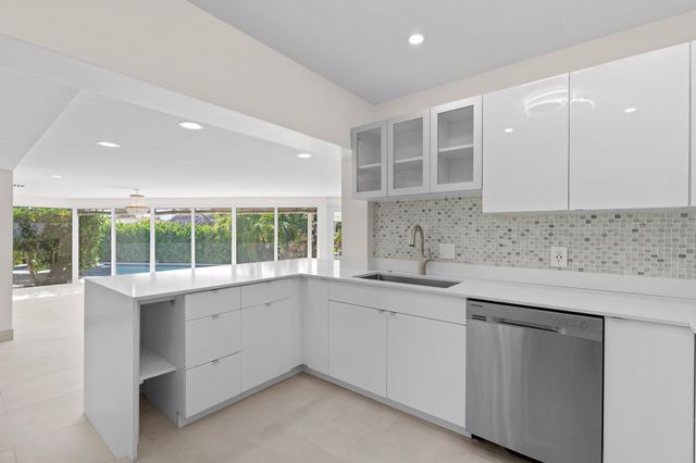 391 SE 7th Avenue, Pompano Beach, FL 33060