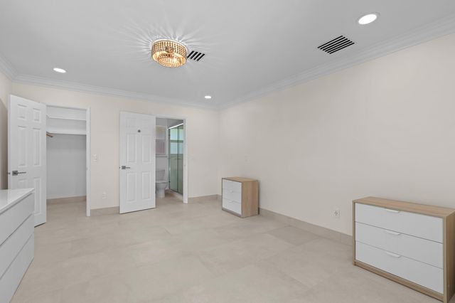 391 SE 7th Avenue, Pompano Beach, FL 33060