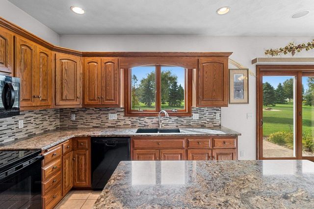 442 WINDMILL DRIVE, Kaukauna, WI 54130