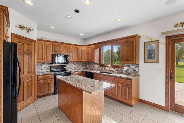 442 WINDMILL DRIVE, Kaukauna, WI 54130