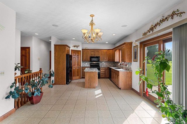 442 WINDMILL DRIVE, Kaukauna, WI 54130
