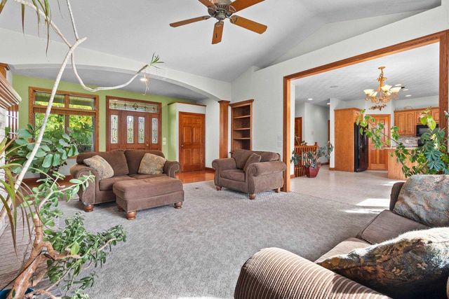 442 WINDMILL DRIVE, Kaukauna, WI 54130