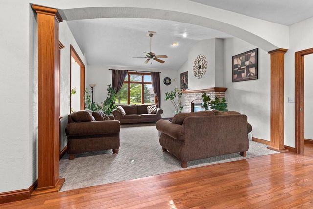 442 WINDMILL DRIVE, Kaukauna, WI 54130