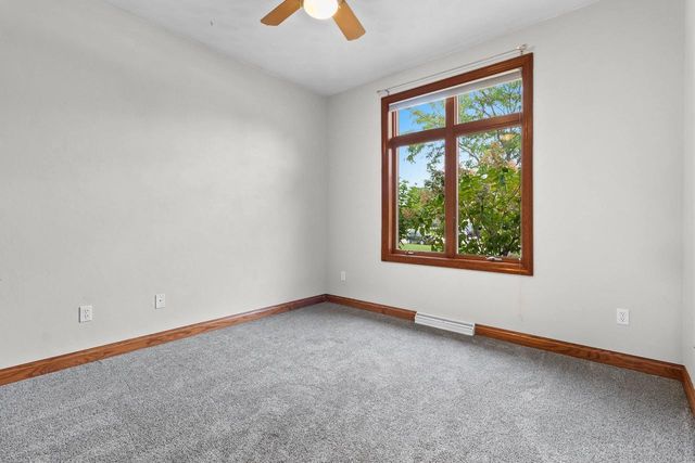 442 WINDMILL DRIVE, Kaukauna, WI 54130