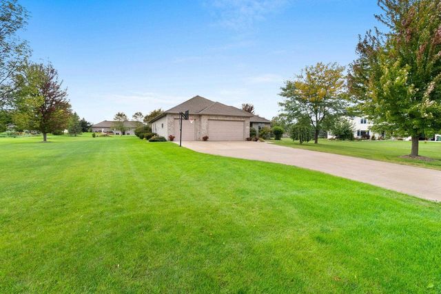 442 WINDMILL DRIVE, Kaukauna, WI 54130