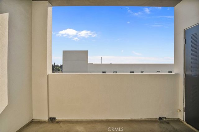 8750 Sepulveda Boulevard 405, North Hills, CA 91343
