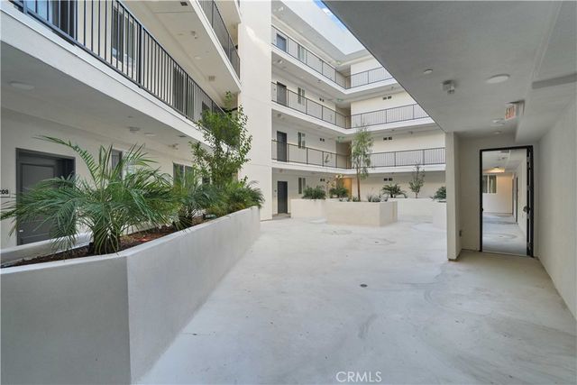 8750 Sepulveda Boulevard 405, North Hills, CA 91343
