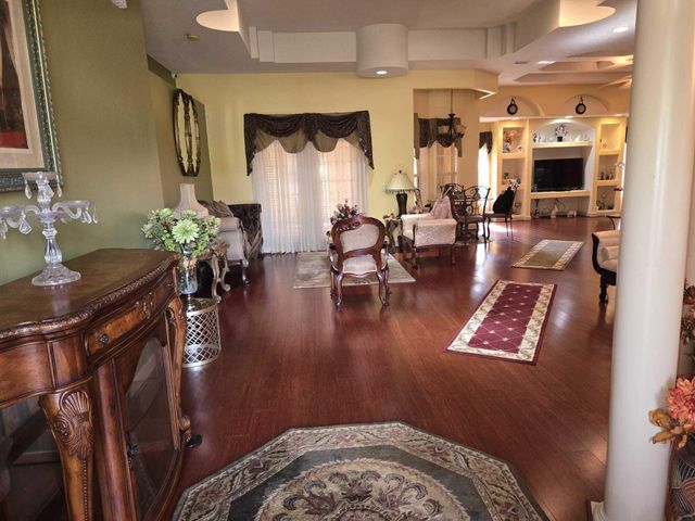 882 Palo Alto Street SE, Palm Bay, FL 32909