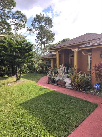 882 Palo Alto Street SE, Palm Bay, FL 32909